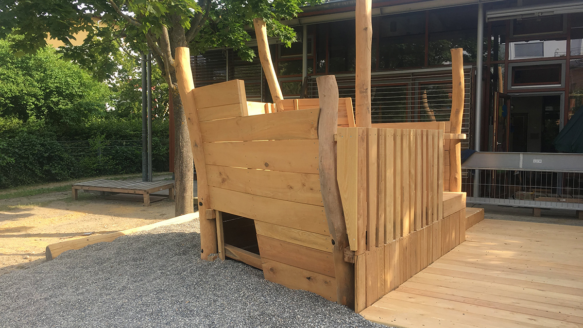 Spielgeräte / Spielplatz