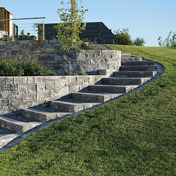 Mauern / Hangbefestigungen