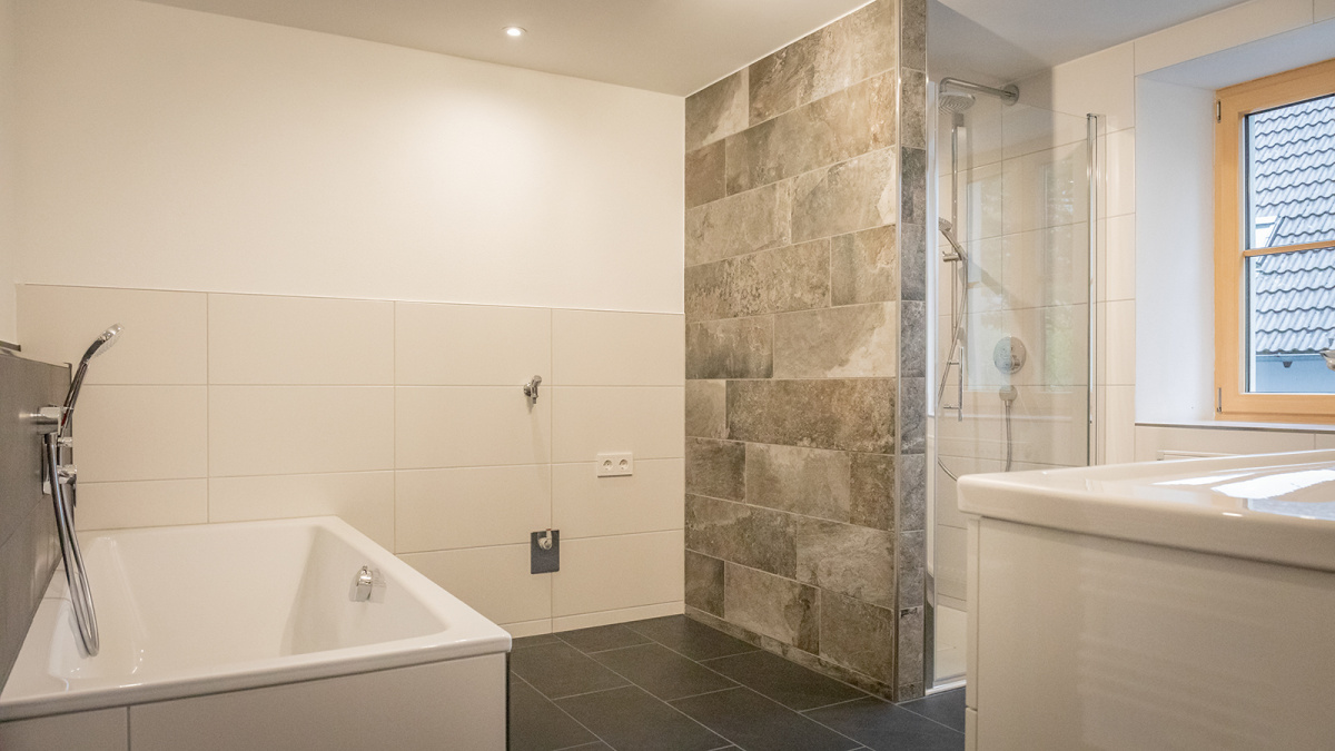 Badezimmer / Sanitär